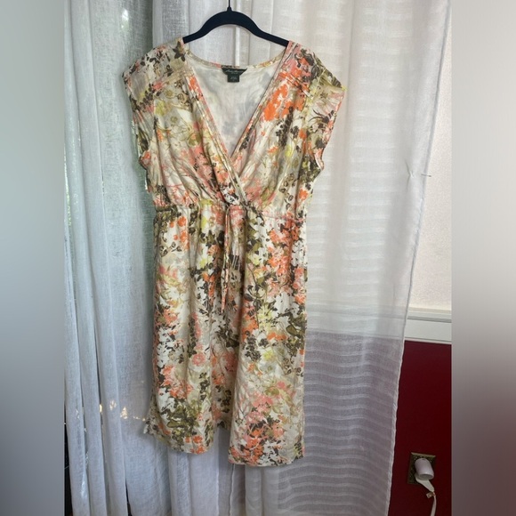 Eddie Bauer V Neck Faux Wrap 100% Cotton Floral Dress Size 12 - Picture 13 of 14
